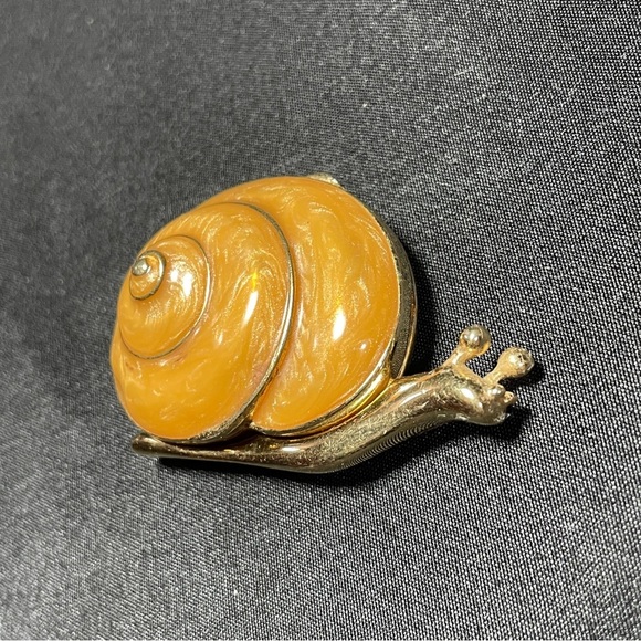 Estée Lauder Snail solid perfume compact - Picture 4 of 7